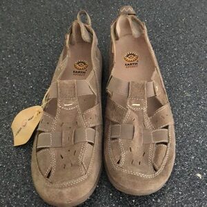 NWTS Earth Spirit Leather Slip on Sandals size 11